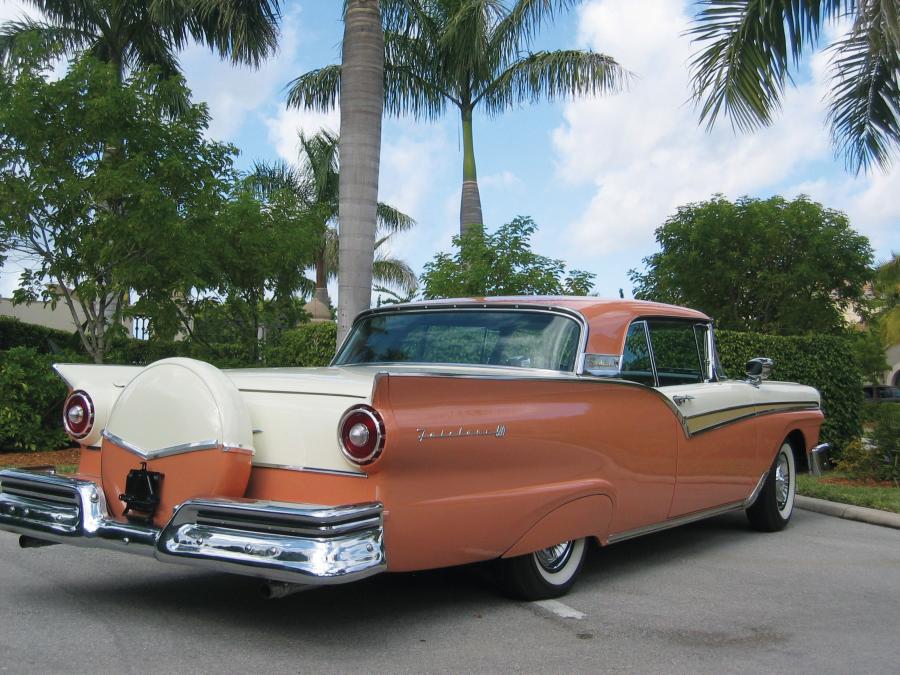  Ford Fairlane 500 Skyliner Retractable Hardtop 1957 года  (фото 7 из 41)